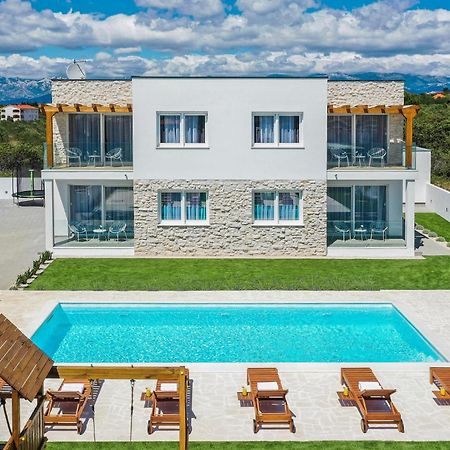 Stunning Home In Vrsi With Kitchen Exterior foto